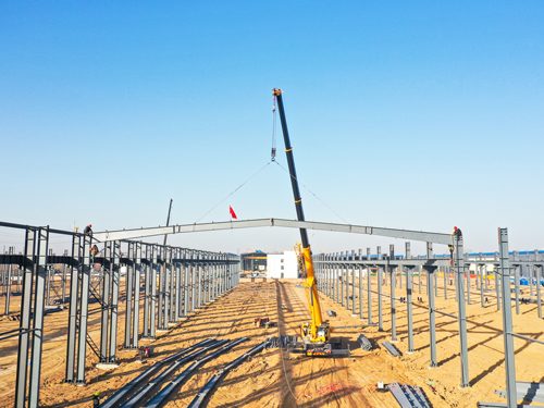  河南礦山｜智能產(chǎn)業(yè)園6號車間今日上梁大吉！